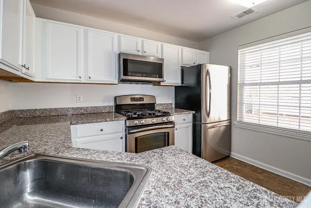 $2,500 | 105 Adamecs Way, South Amboy, NJ 08879