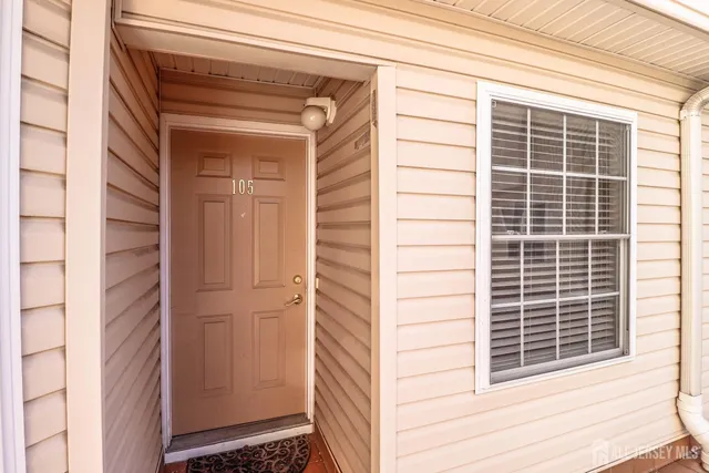 $2,500 | 105 Adamecs Way, South Amboy, NJ 08879