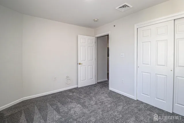 $2,500 | 105 Adamecs Way, South Amboy, NJ 08879