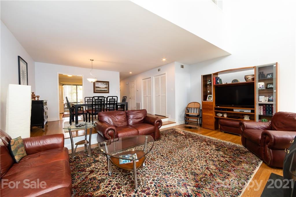 5809 Sharon Road Charlotte, NC 28210 - Photo 12 of 28 Gallery Image 12