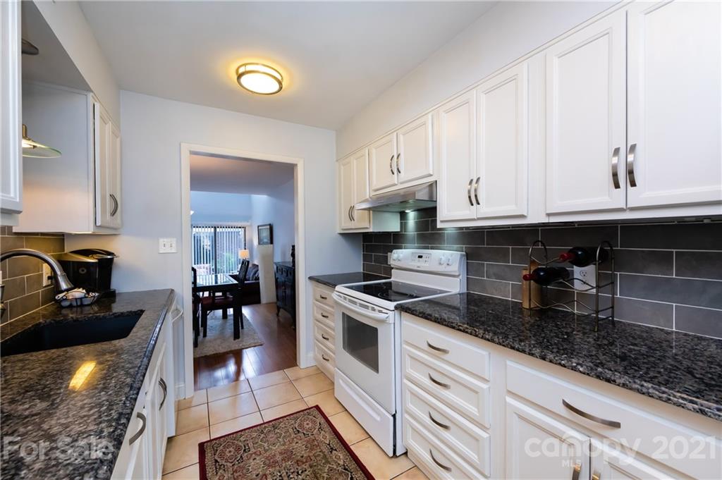 5809 Sharon Road Charlotte, NC 28210 - Photo 5 of 28 Gallery Image 5