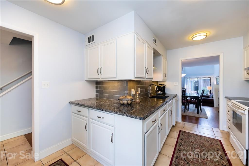 5809 Sharon Road Charlotte, NC 28210 - Photo 7 of 28 Gallery Image 7