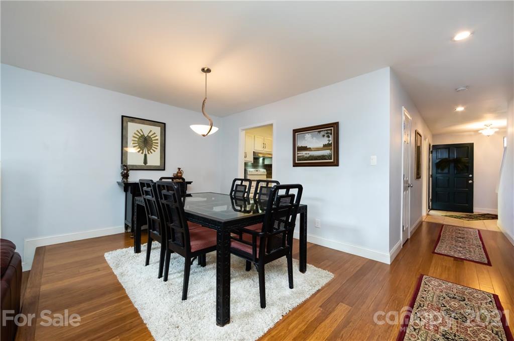 5809 Sharon Road Charlotte, NC 28210 - Photo 10 of 28 Gallery Image 10