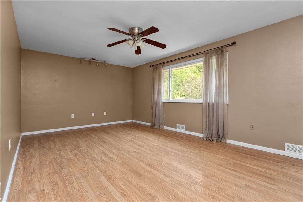 1307 Noblestown Road Oakdale, PA 15071 - Photo 10 of 37 Gallery Image 10