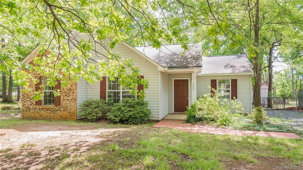 200 Forest Park Road Matthews, NC 28104 - Photo 1 of 24 Gallery Image 1