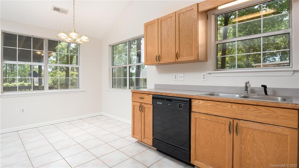 200 Forest Park Road Matthews, NC 28104 - Photo 11 of 24 Gallery Image 11