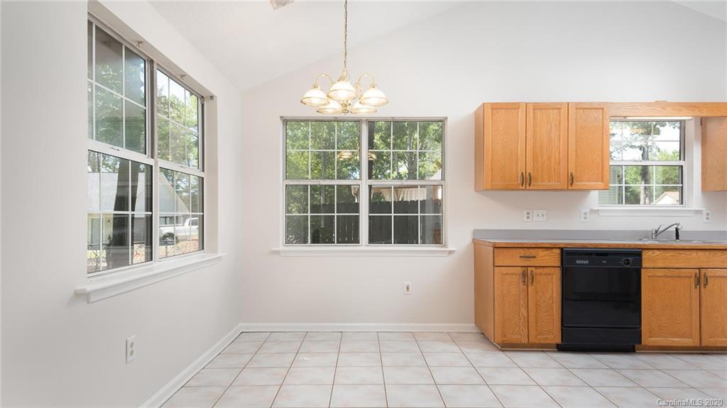 200 Forest Park Road Matthews, NC 28104 - Photo 6 of 24 Gallery Image 6