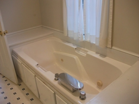 3423 Ingramville Road Ferrum, VA 24088 - Photo 10 of 25 Master Bathroom