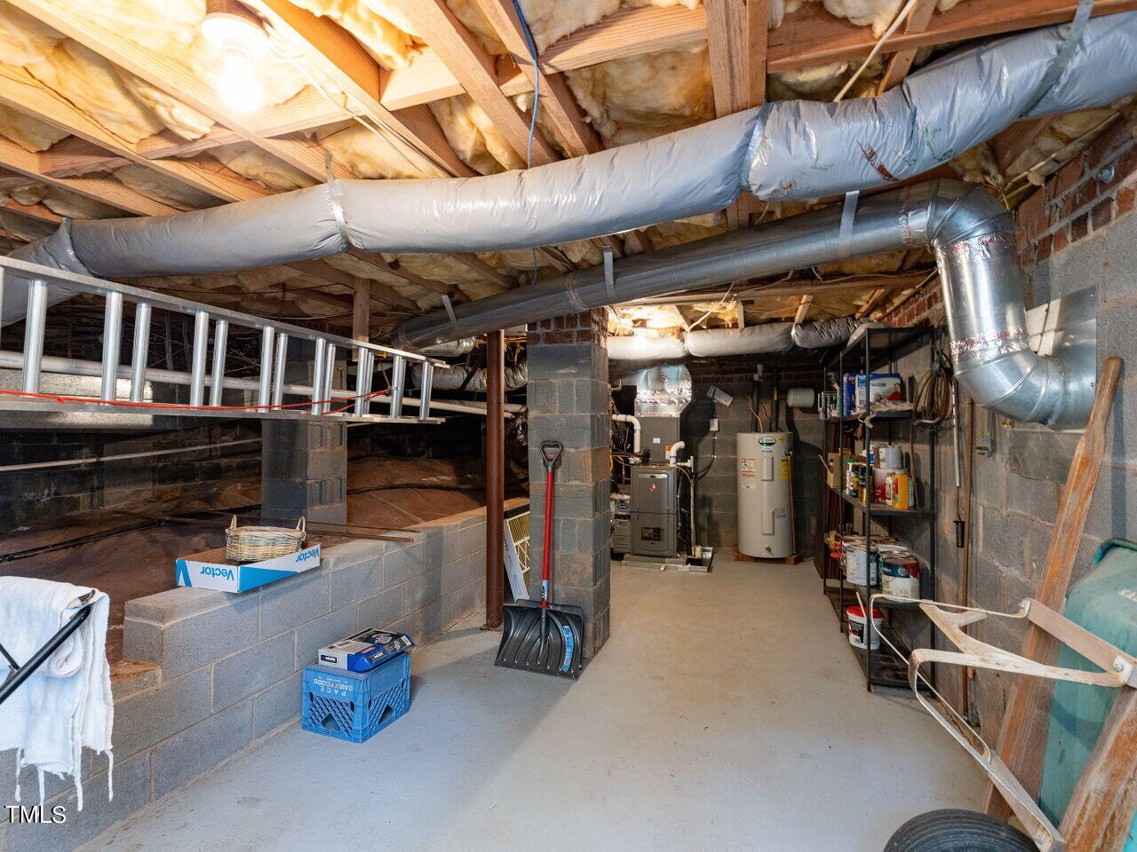 3004 Upland Circle Raleigh, NC 27607 - Photo 42 of 43 043-1280x960-crawl-space