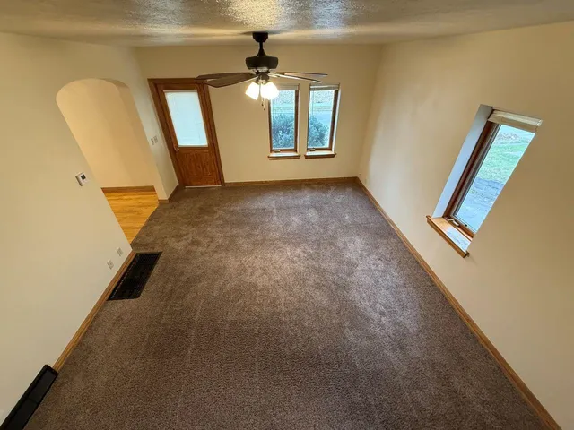 $139,900 | 56 East 12th Street, Clintonville, WI 54929