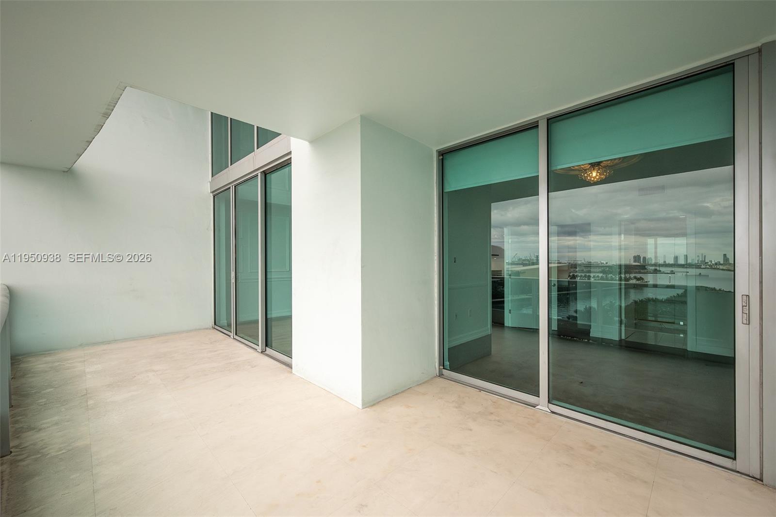 900 Biscayne Boulevard, Unit 909 Miami, FL 33132 - Photo 17 of 44