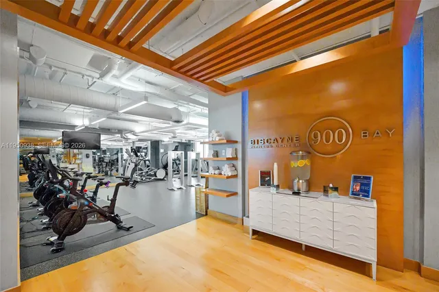 $9,000 | 900 Biscayne Boulevard, Unit 909, Miami, FL 33132