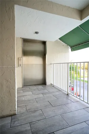 $210,000 | 8240 Southwest 210th Street, Unit 207, Cutler Bay, FL 33189