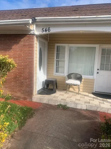 $1,350 | 544 North Center Street, Unit A, Statesville, NC 28677