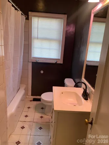 $1,350 | 544 North Center Street, Unit A, Statesville, NC 28677