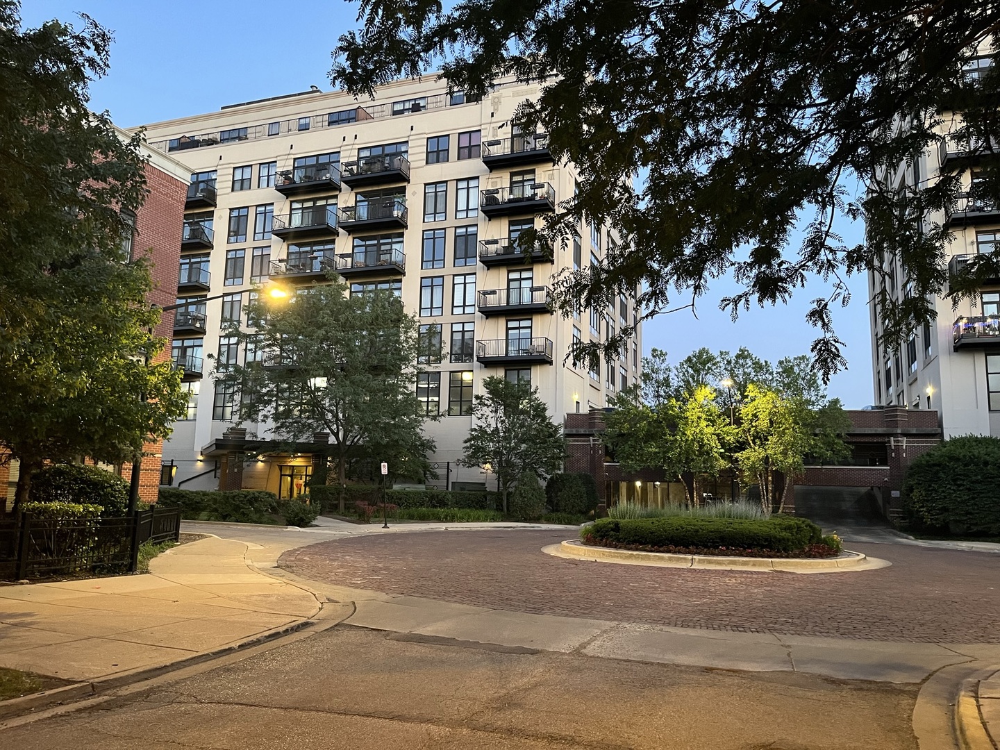 1525 South Sangamon Street, Unit 317P Chicago, IL 60608 - Photo 16 of 27 a front view of a building