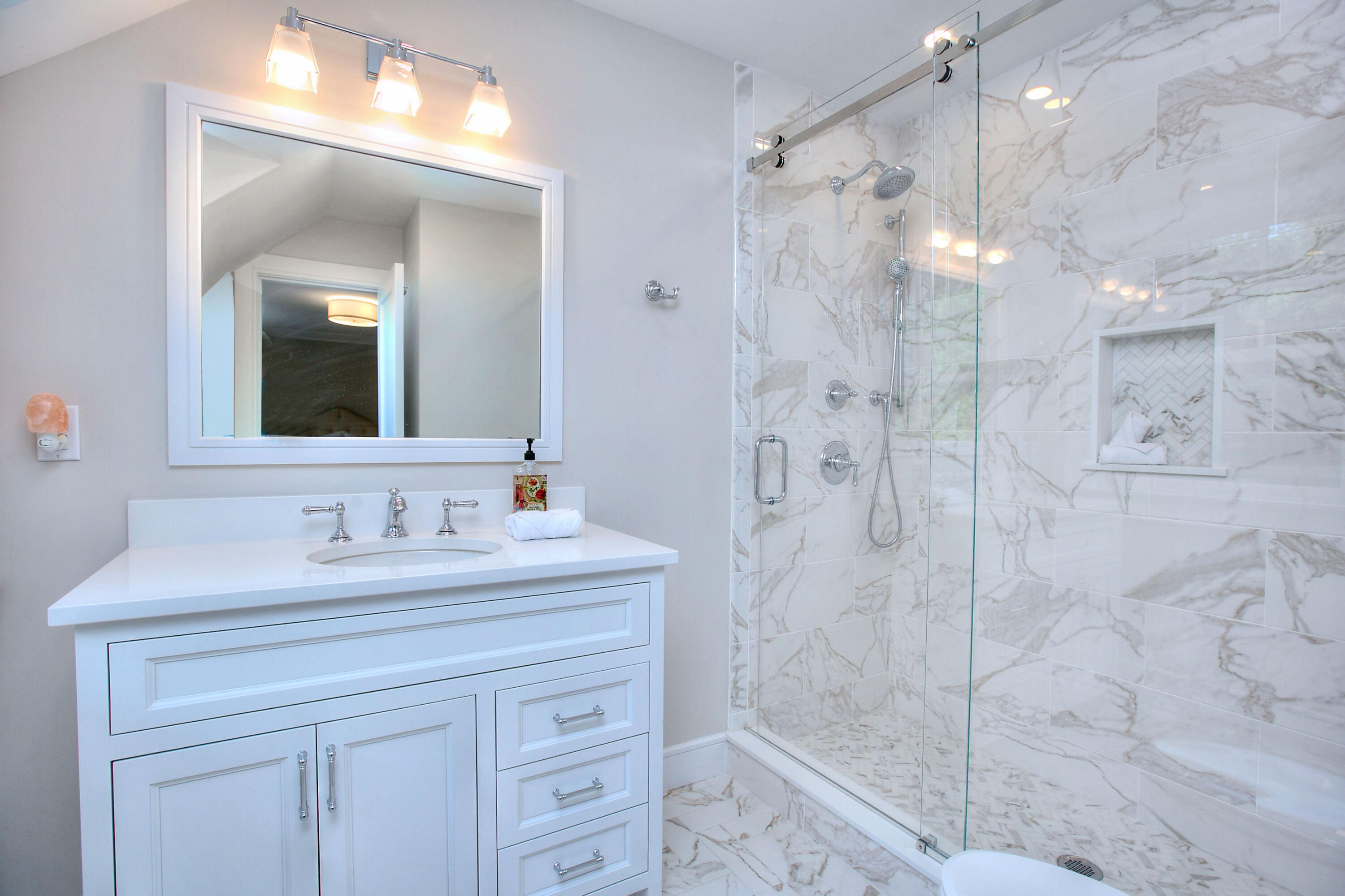 72 Valley Road New Canaan, CT 06840 - Photo 22 of 44 Bed 2 Bath