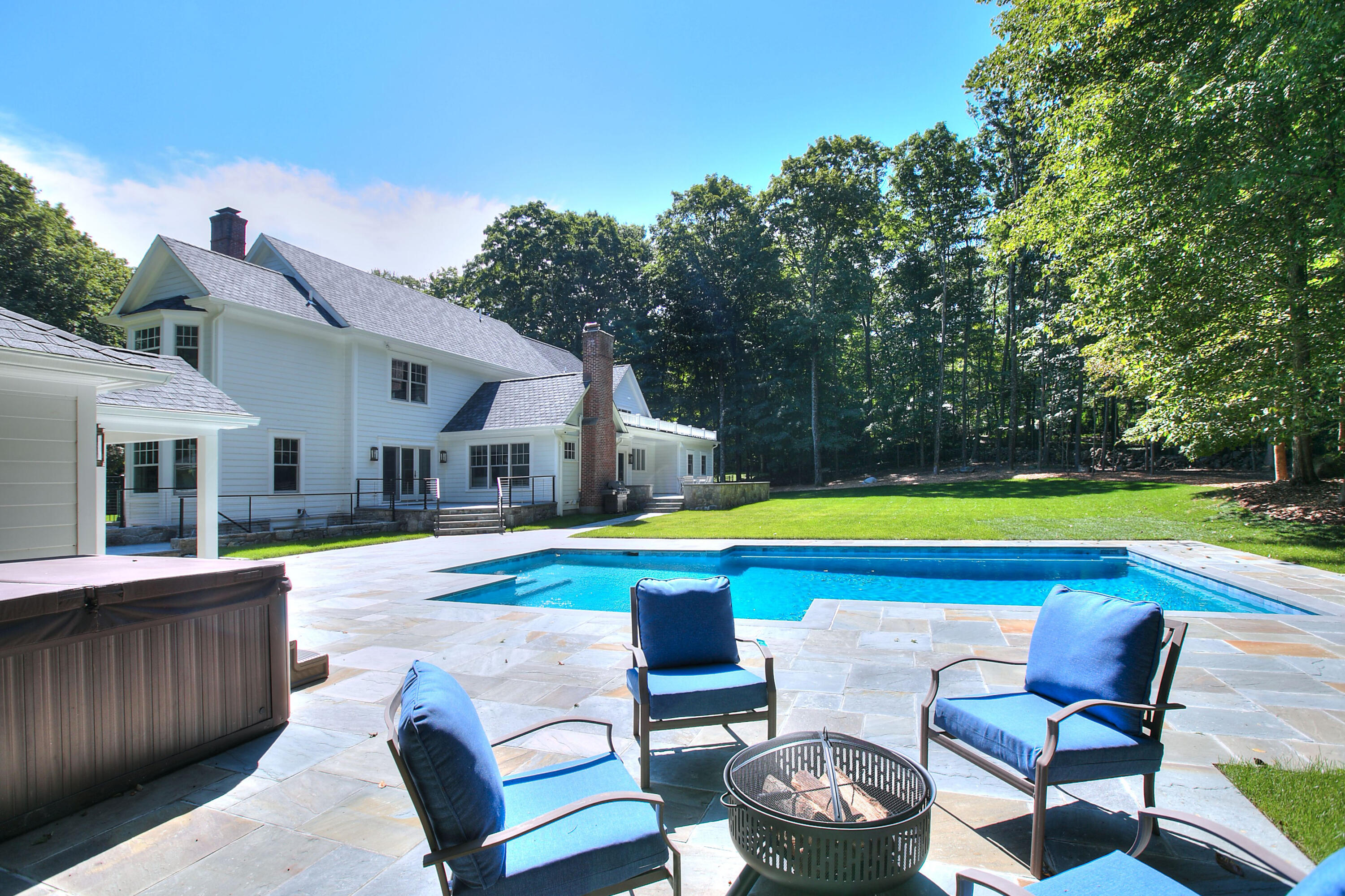 72 Valley Road New Canaan, CT 06840 - Photo 39 of 44 Firepit