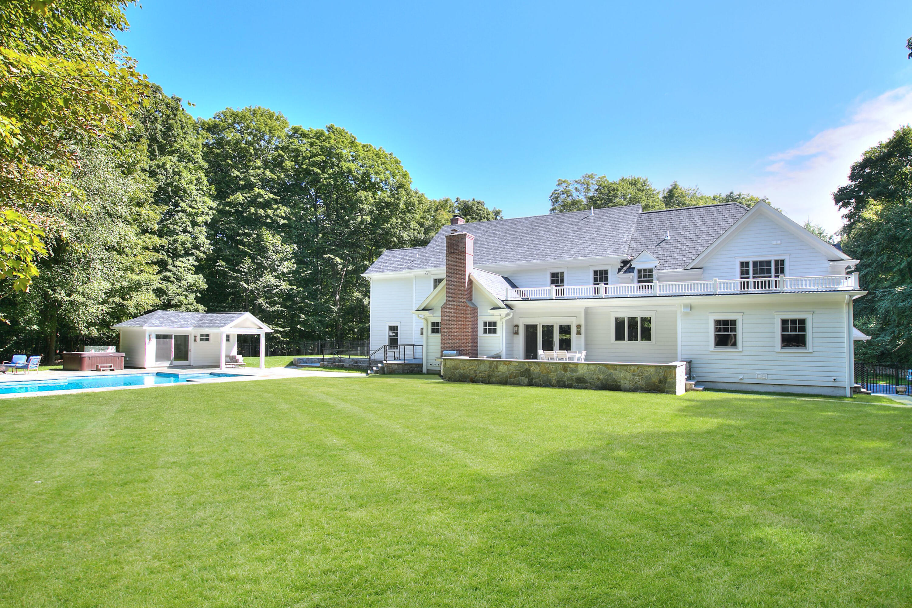 72 Valley Road New Canaan, CT 06840 - Photo 42 of 44 Back of House