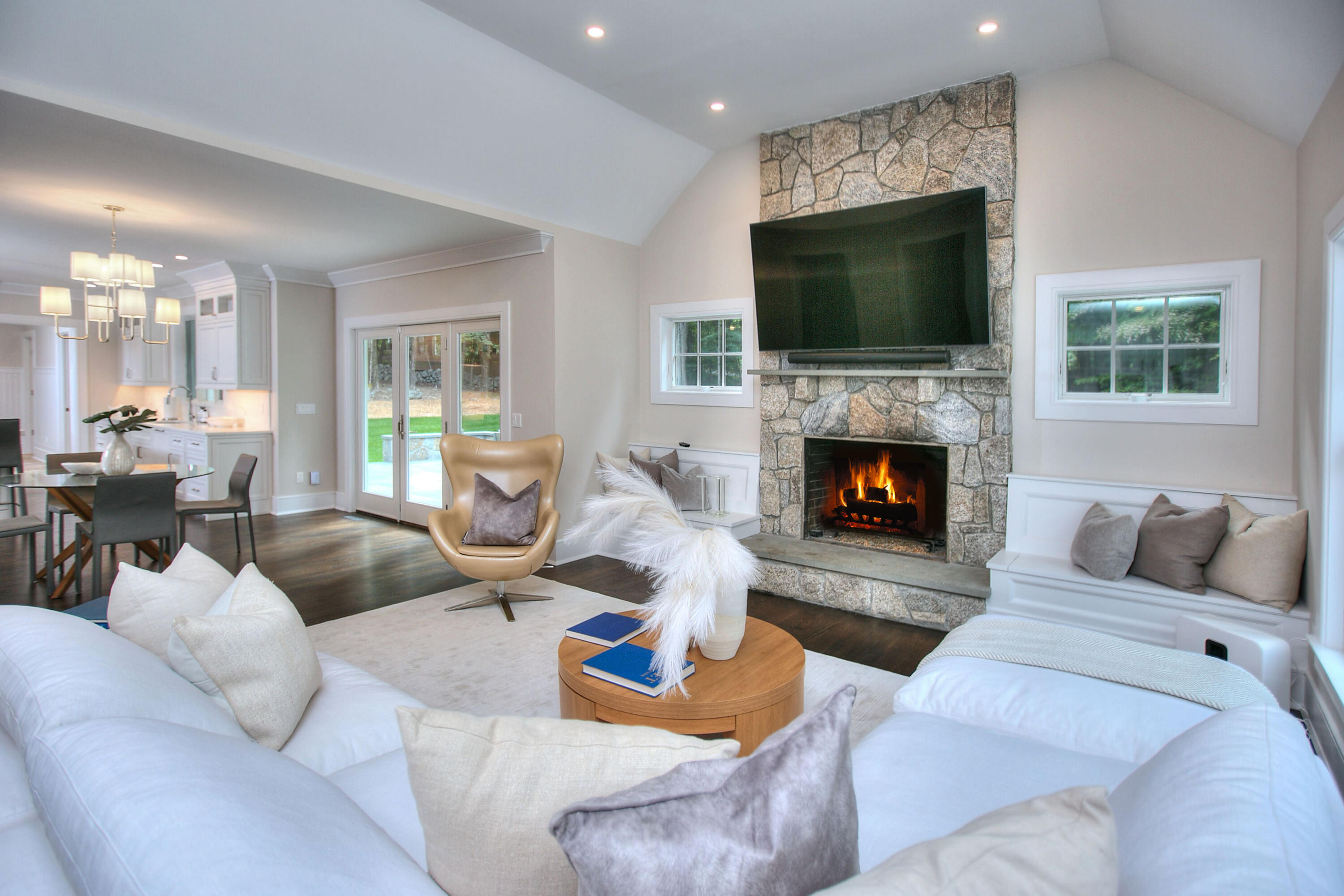72 Valley Road New Canaan, CT 06840 - Photo 7 of 44 Family