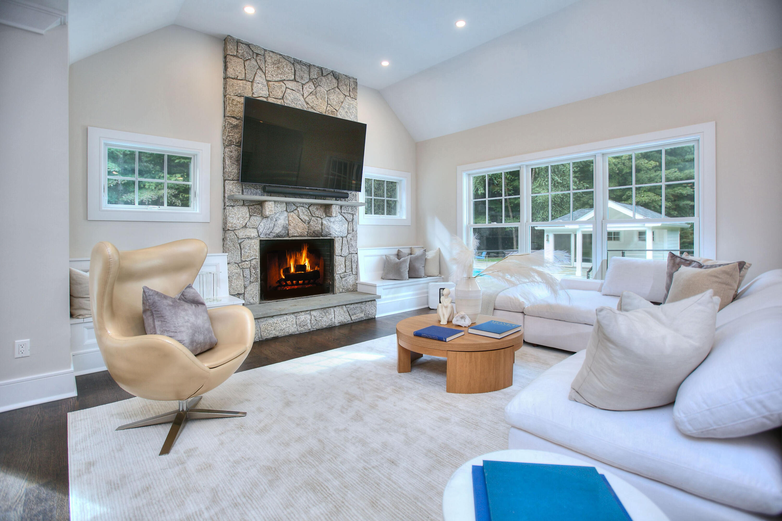 72 Valley Road New Canaan, CT 06840 - Photo 8 of 44 Family