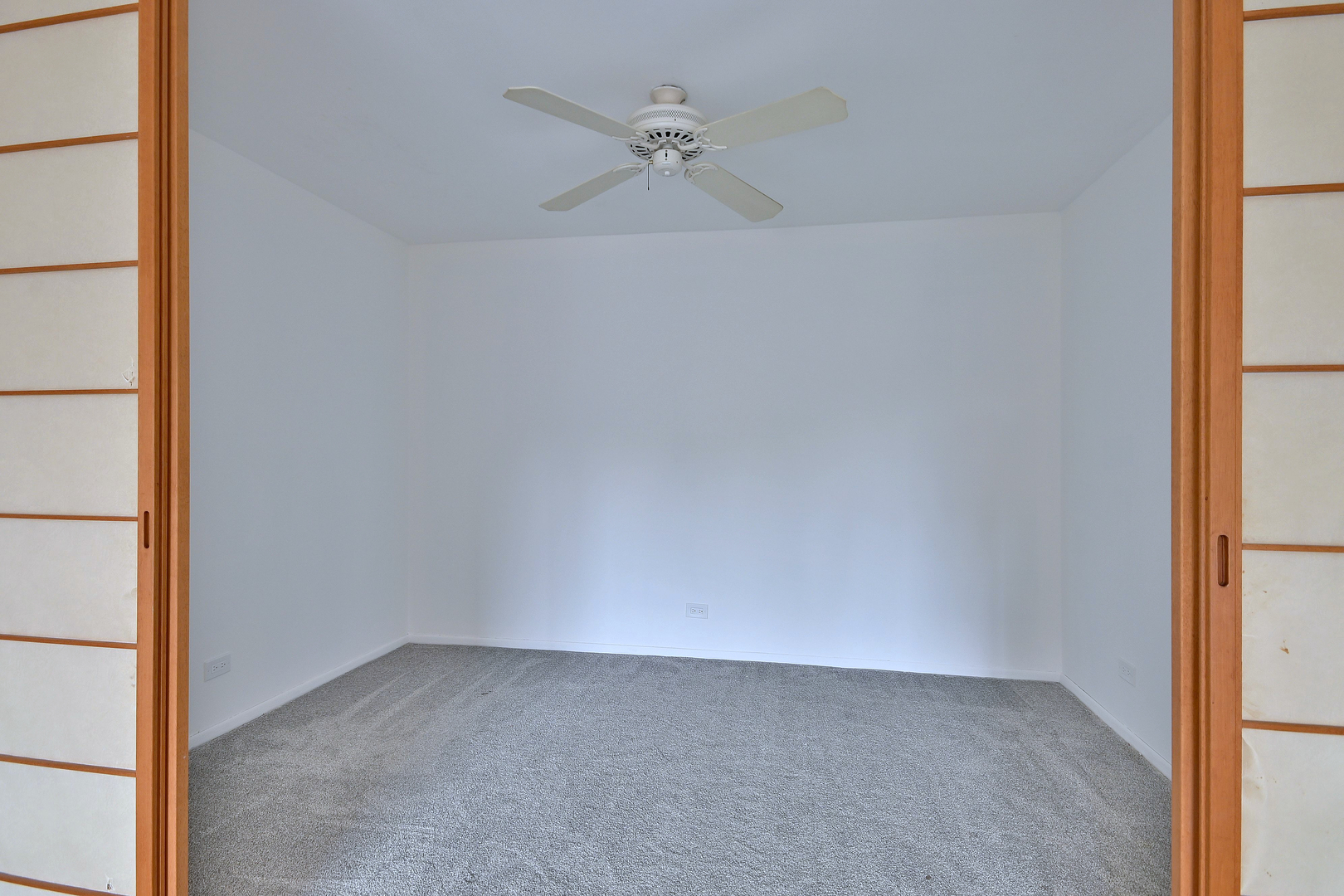 711 South River Road, Unit 508 Des Plaines, IL 60016 - Photo 15 of 41 an empty room
