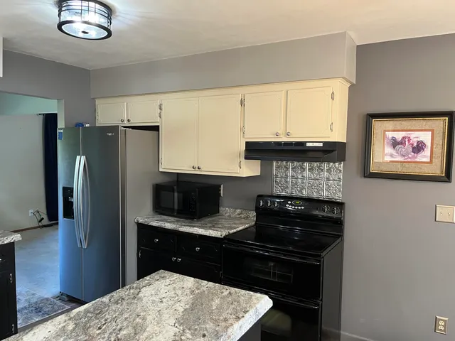 $444,900 | W163S7358 Bay Ln Drive, Muskego, WI 53150