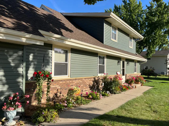 $444,900 | W163S7358 Bay Ln Drive, Muskego, WI 53150