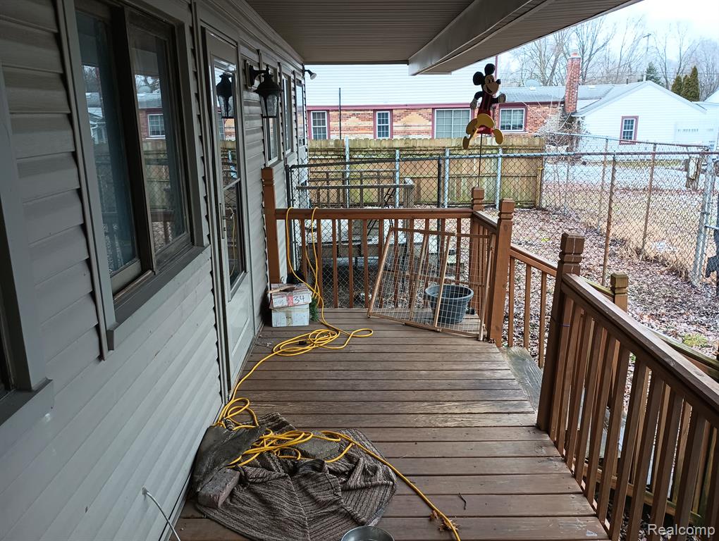 10380 Pardee Road Taylor, MI 48180 - Photo 7 of 24