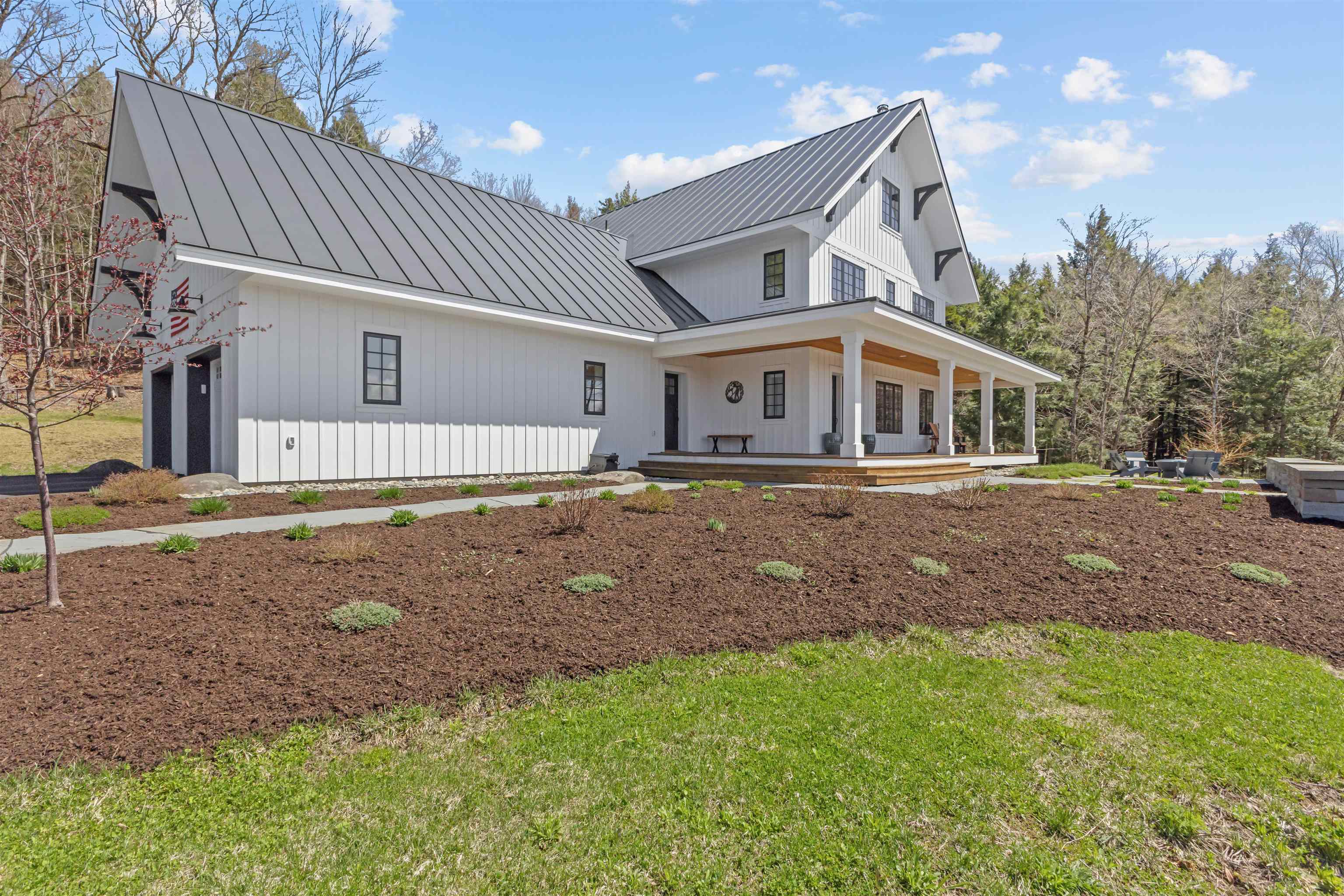 290 Wood Farm Road Waterbury, VT 05677 - Photo 2 of 60