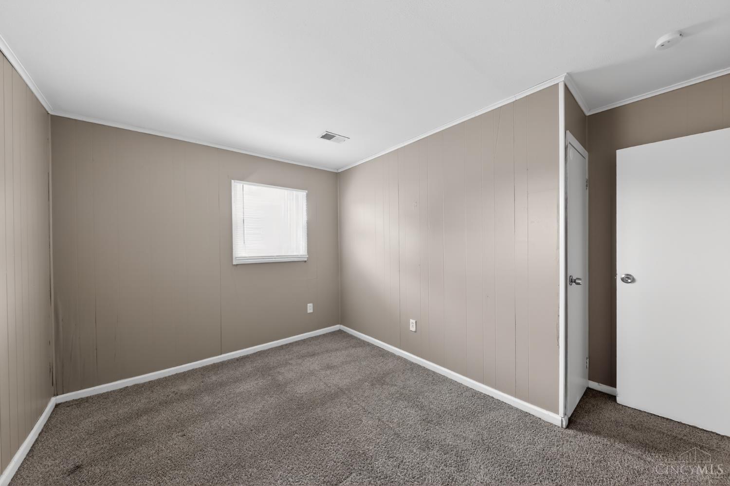 9570 Pippin Road Cincinnati, OH 45231 - Photo 10 of 30