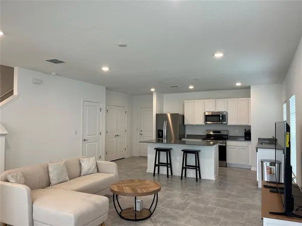 $2,883 | 7067 Sienna Oak Alley, Orlando, FL 32829