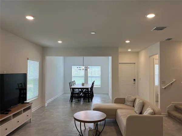 $2,883 | 7067 Sienna Oak Alley, Orlando, FL 32829