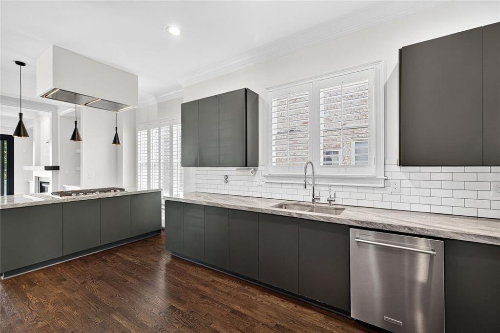 2063 Mason Mill Road Decatur, GA 30033 - Photo 12 of 37