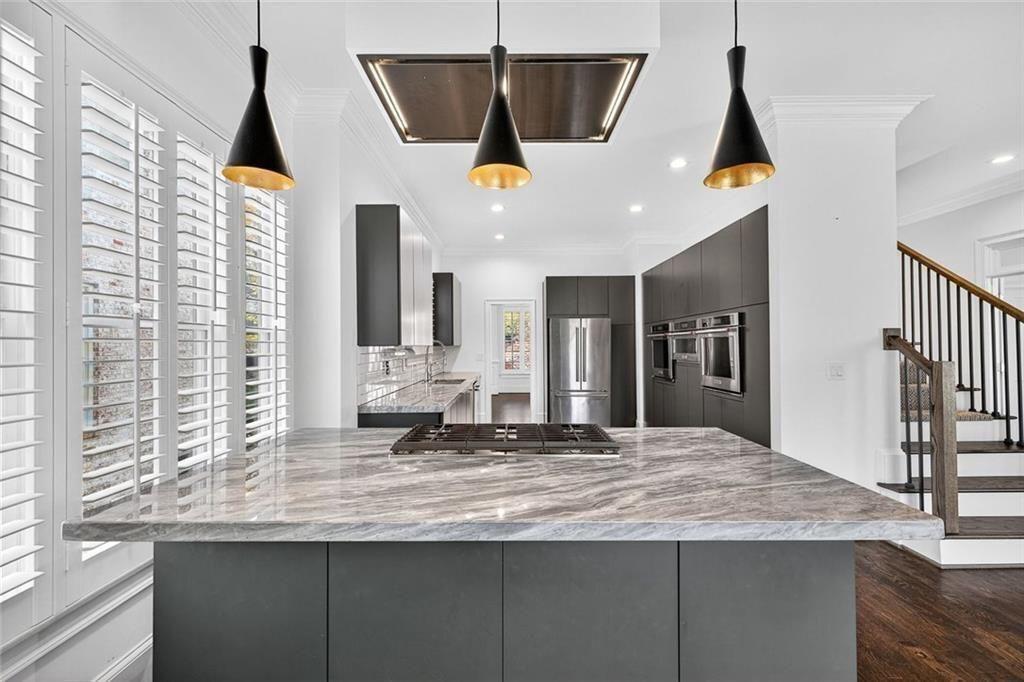 2063 Mason Mill Road Decatur, GA 30033 - Photo 8 of 37