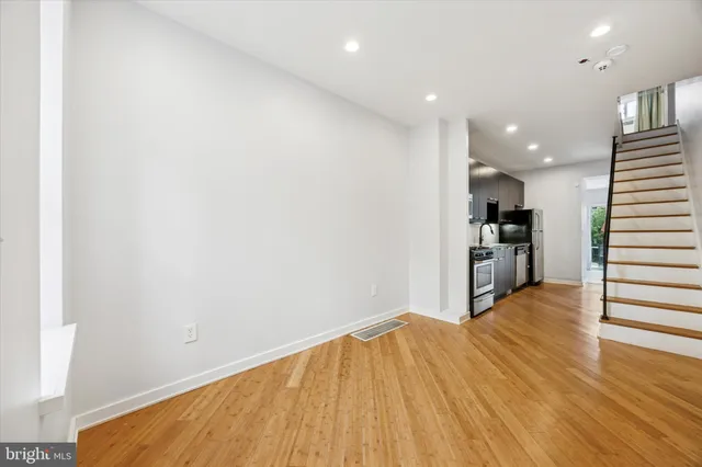 $349,999 | 2037 East Arizona Street, Philadelphia, PA 19125