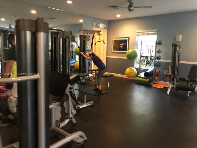 $2,000 | 220 Southwest 116th Avenue, Unit 15103, Pembroke Pines, FL 33025