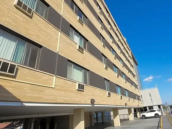 $1,300 | 7300 West North Avenue, Unit 6G, Elmwood Park, IL 60707