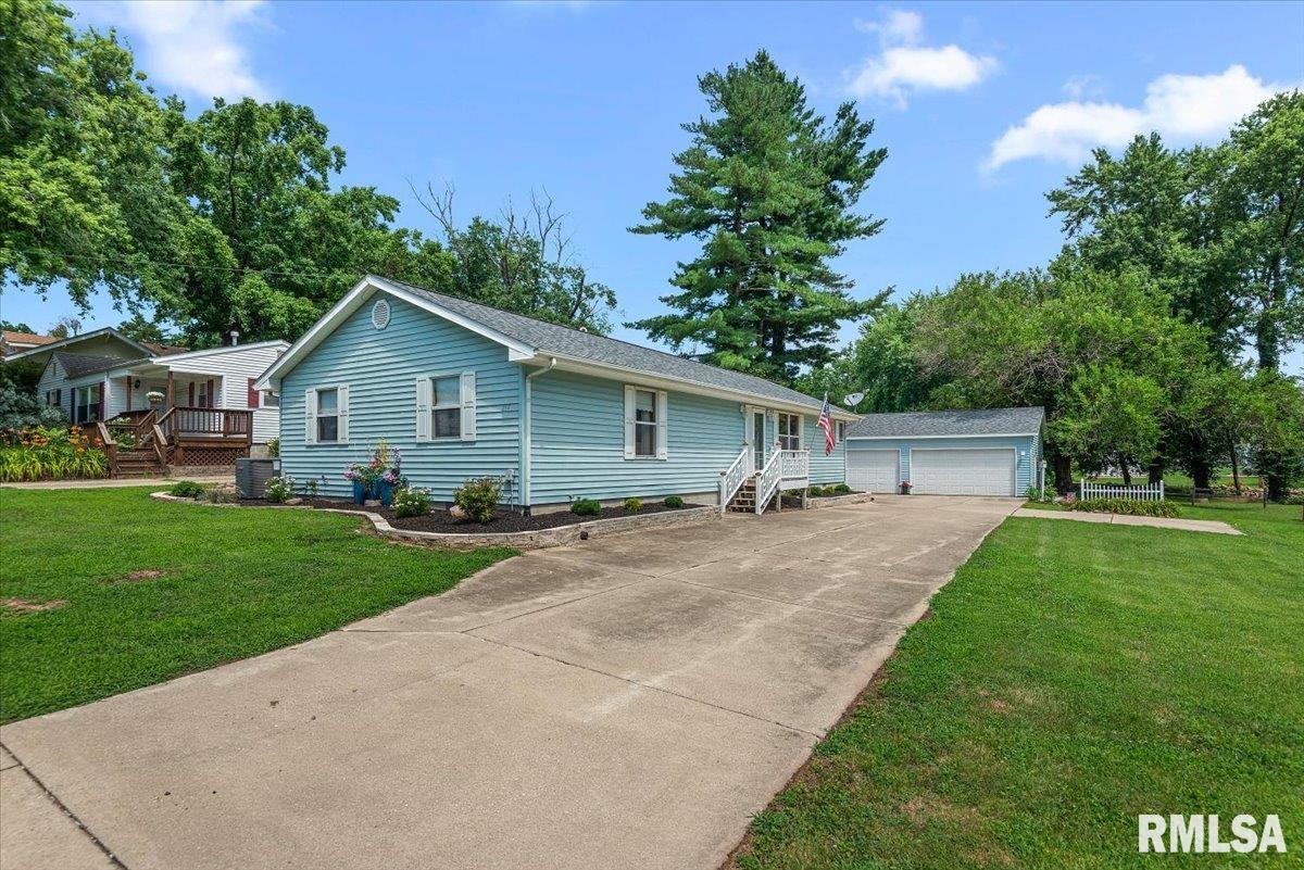 217 East Mill Street Rochester, IL 62563 - Photo 29 of 34 Gallery Image 29