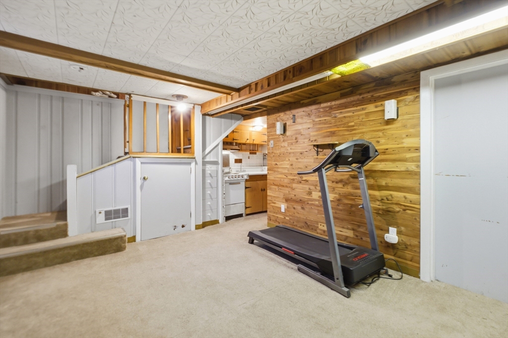 45 Lowell Street Woburn, MA 01801 - Photo 27 of 34