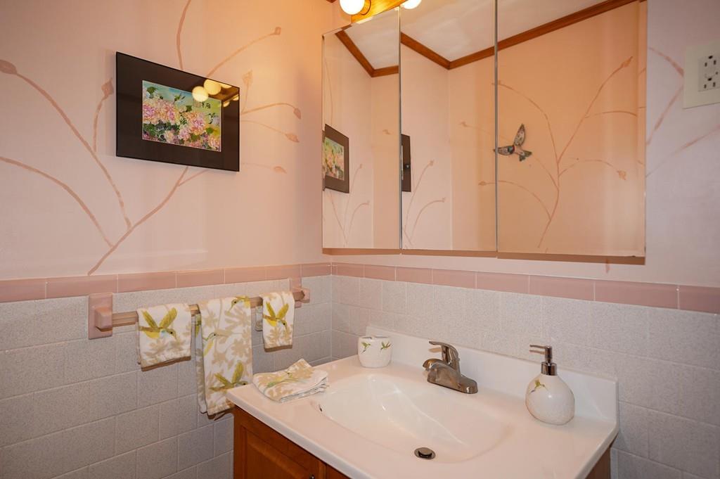 39 Chandler Road Burlington, MA 01803 - Photo 17 of 42 Gallery Image 17