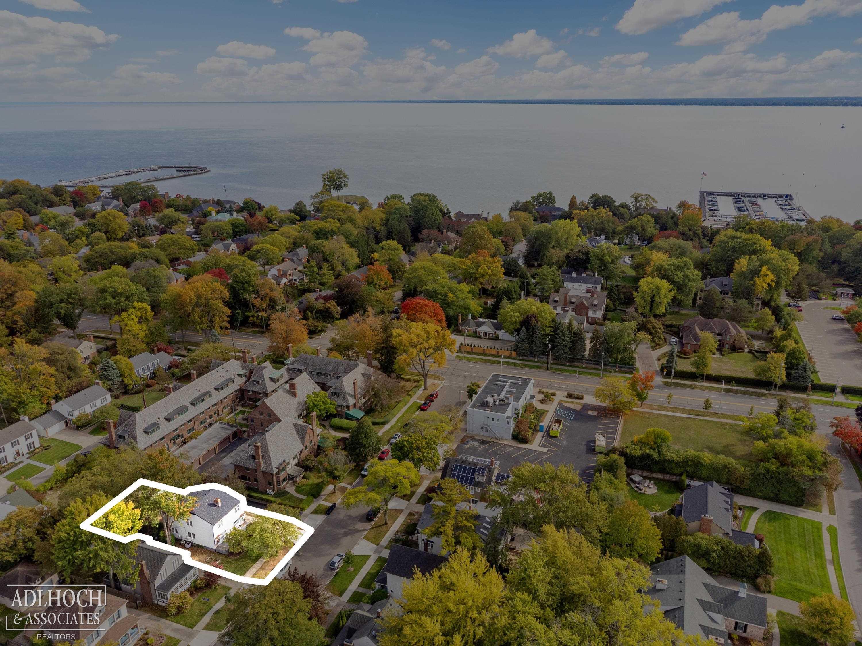 296-298 Rivard Boulevard Grosse Pointe, MI 48230 - Photo 19 of 24