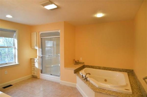 236 Riverneck Road Chelmsford, MA 01824 - Photo 14 of 22 Gallery Image 14