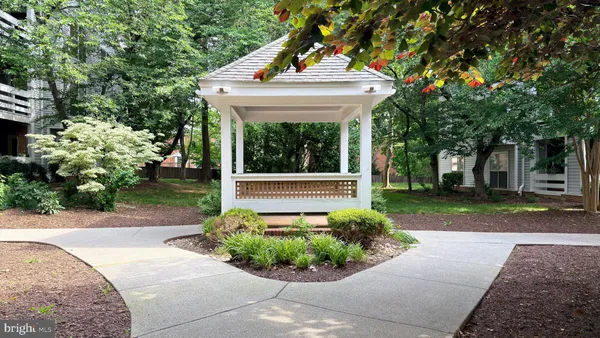 $2,480 | 10302 Appalachian Circle, Unit 8305, Oakton, VA 22124