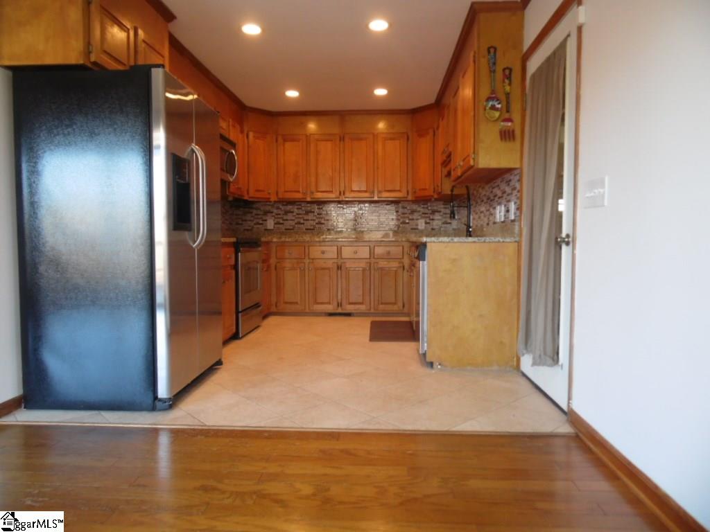 108 Wandering Way Pickens, SC 29671 - Photo 11 of 33