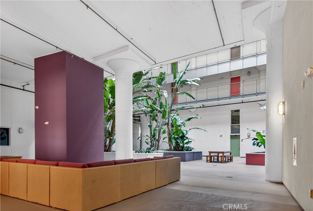 200 North San Fernando Road, Unit 315 Los Angeles, CA 90031 - Photo 38 of 42 a living room with furniture