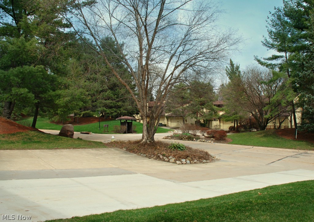 653 Hampton Ridge Drive Akron, OH 44313 - Photo 15 of 22 Gallery Image 15