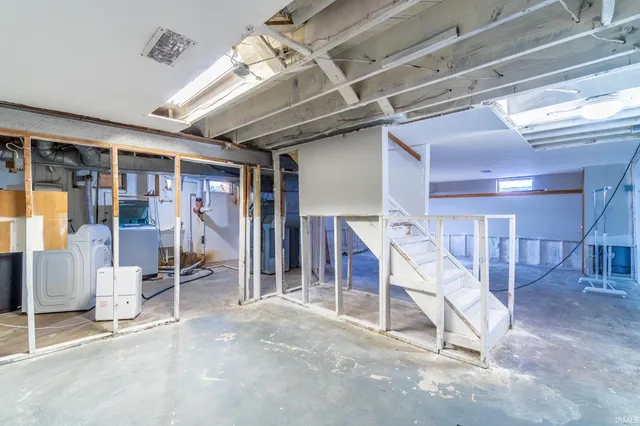 $275,000 | 11934 Grabill Road, Leo, IN 46765