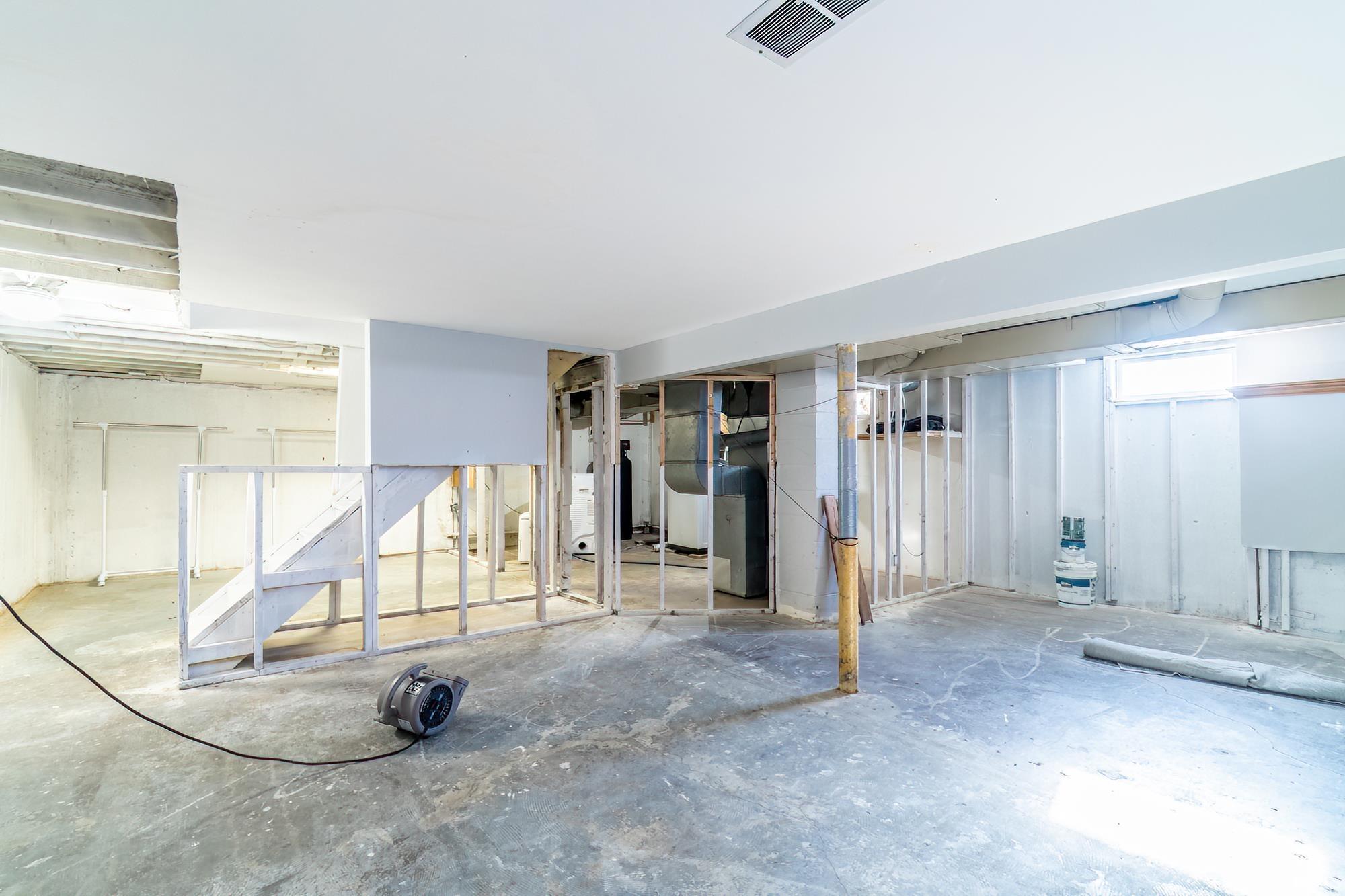 11934 Grabill Road Leo, IN 46765 - Photo 28 of 30