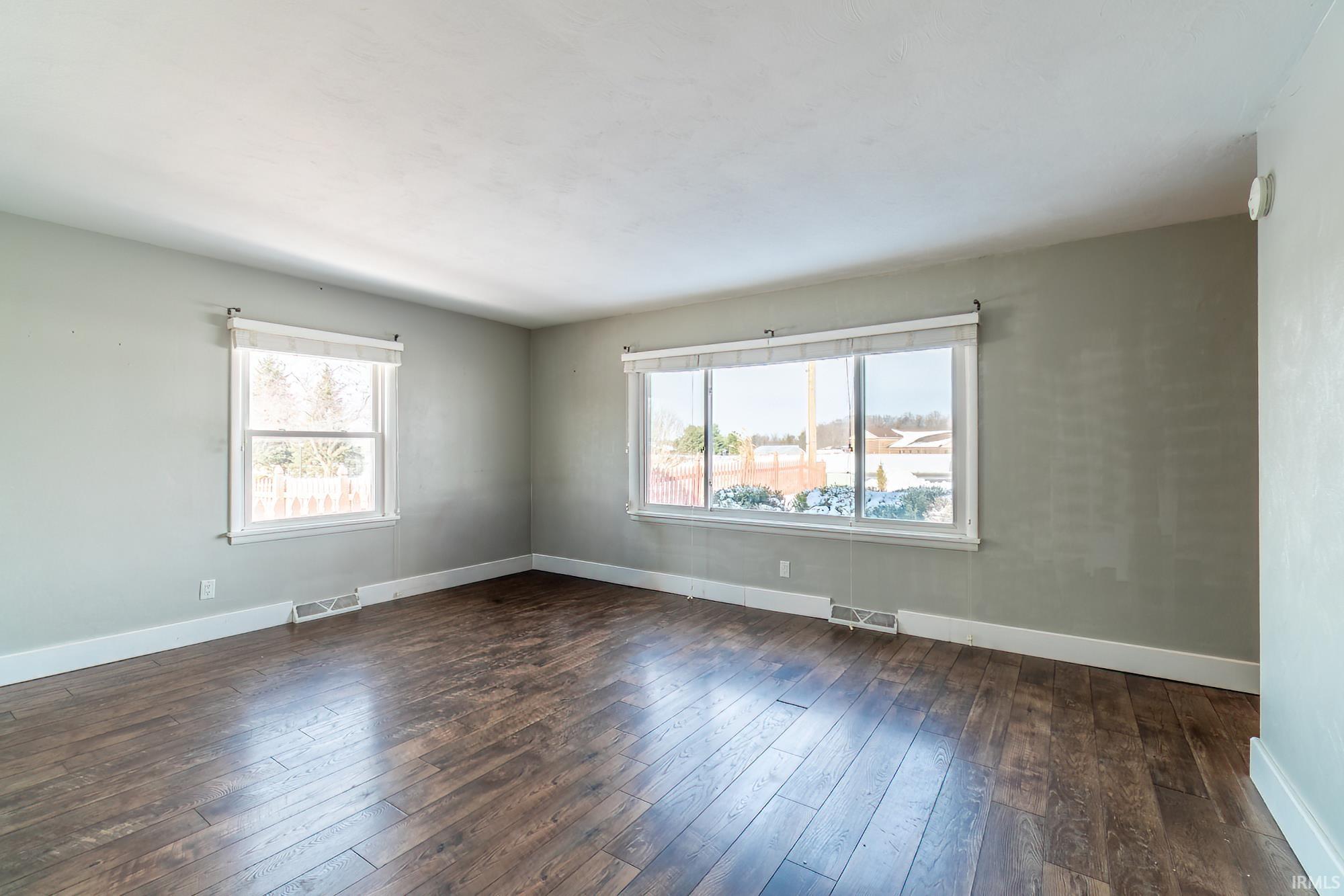 11934 Grabill Road Leo, IN 46765 - Photo 9 of 30